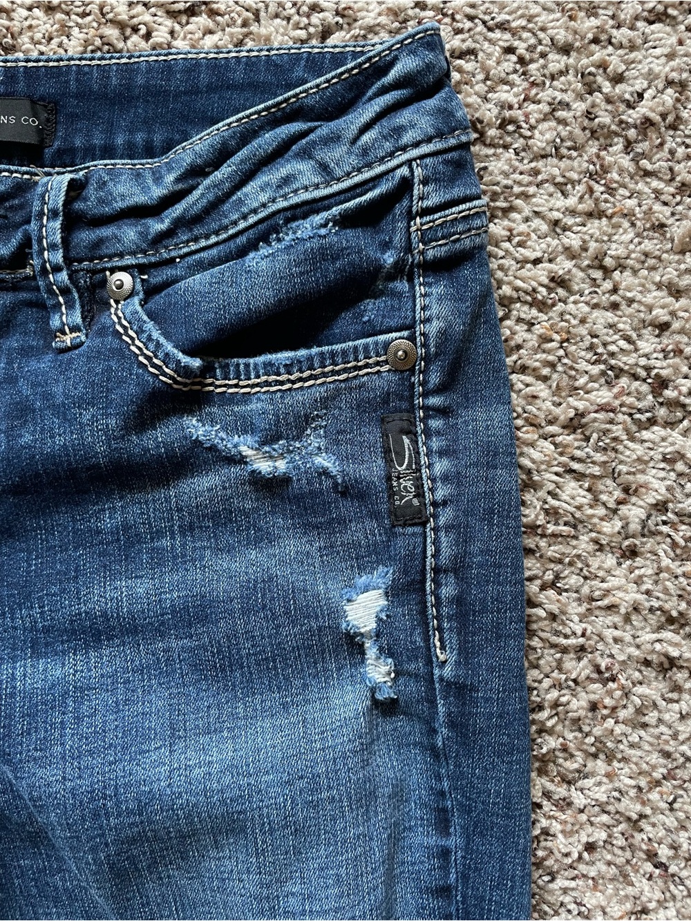 Silver Suki Bootcut Jeans W28 / L33 (measures 28x32) Contrast Stitching - Picture 3 of 12